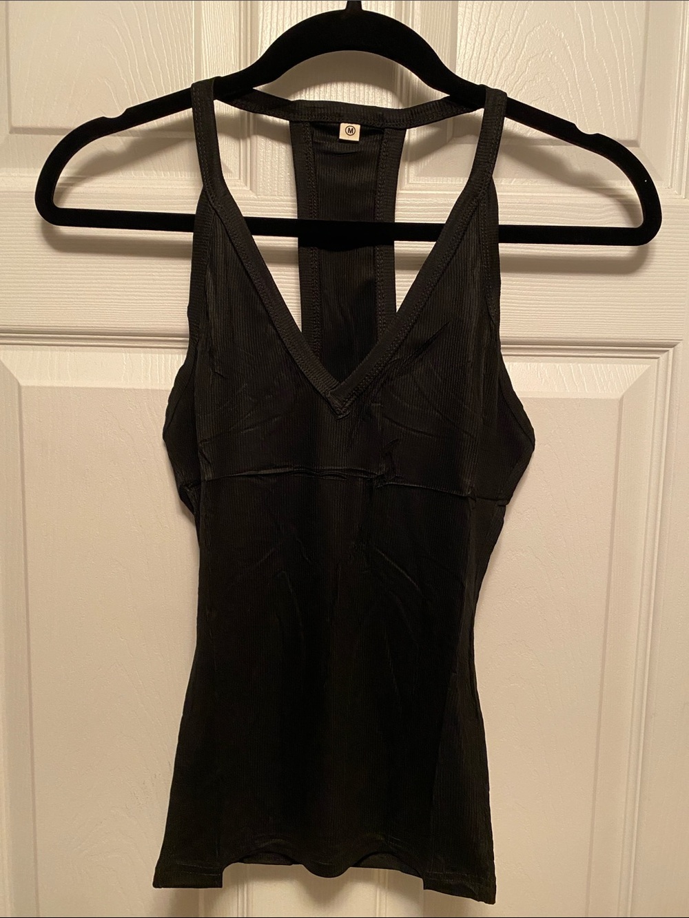 Jar of Love Black V-Neck Workout Tank Top…size M